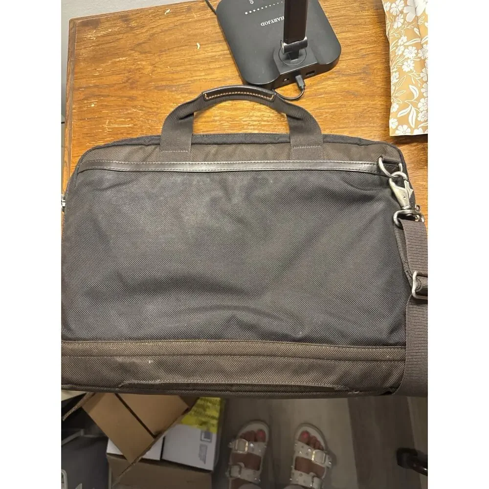 Tumi authentic alpha